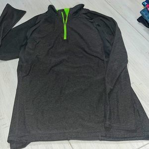 Champion, activewear, pull over